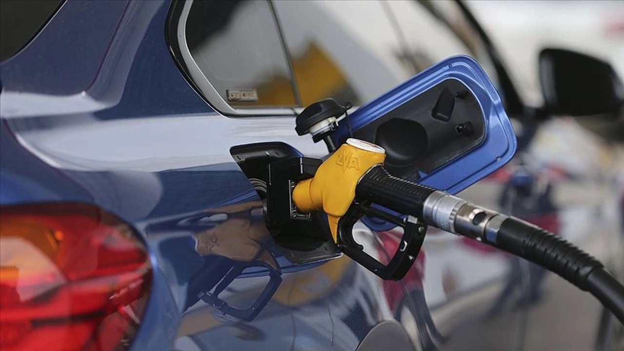 Benzine zam geliyor! Ne kadar zam gelecek?