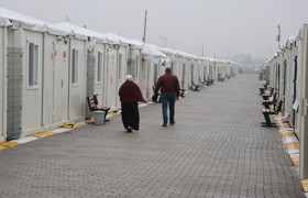 Depremzedeler yeni yuvalarına dönmek için gün sayıyor