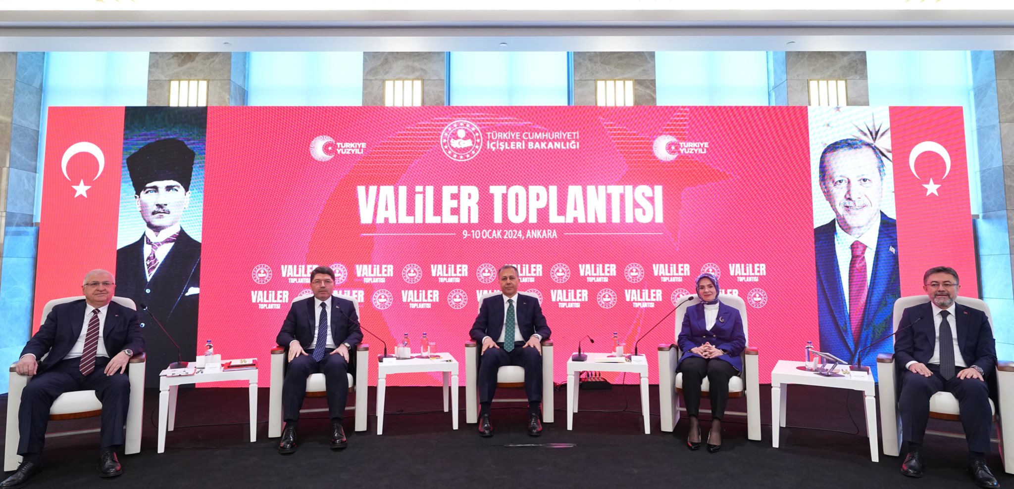 Bakan Yerlikaya, Valiler Toplantısı'nda konuştu