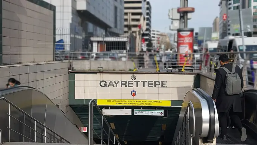 İstanbul Gayrettepe'deki iş kazası: Yürüyen merdivende sıkışan işçi hayatını kaybetti