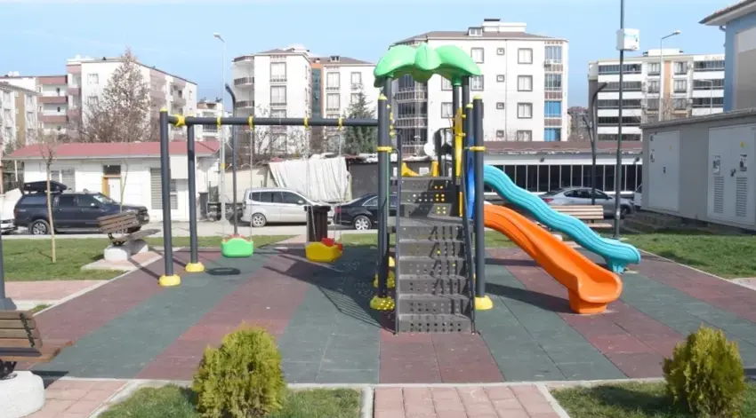 Batman'da yapımı tamamlanan 2 park törenle açıldı