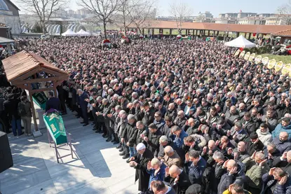 Bakan’ın babası son yolculuğuna uğurlandı