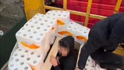 Diyarbakır'da inanılmaz olay!  Kağıt havluların arasından kaçak göçmen çıktı