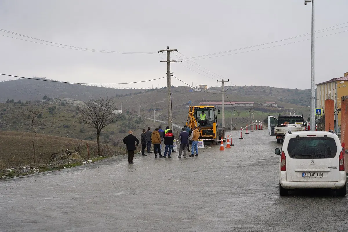 Kulp'a ilk kazma vuruldu, vatandaşın beklediği oluyor