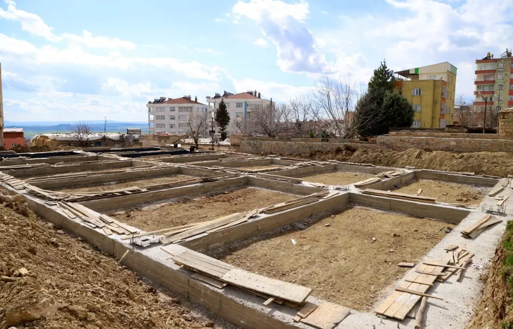 Diyarbakır Ergani'de kalıcı semt pazarının temelleri atıldı