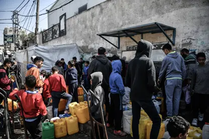 İnsani yardım tırı Kıbrıs üzerinden Gazze için yola çıktı 