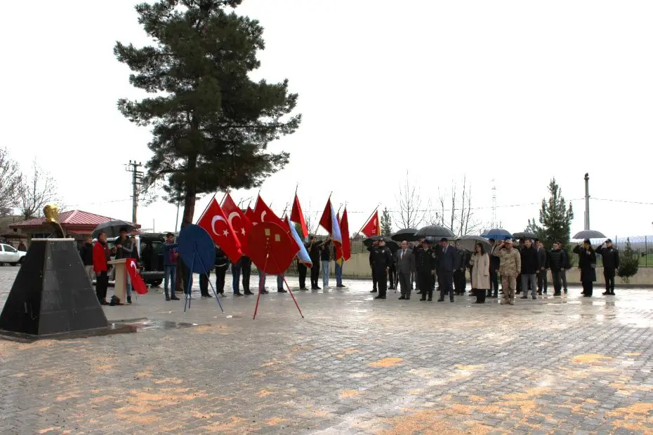 Diyarbakır'da Şehitleri anma programı düzenlendi