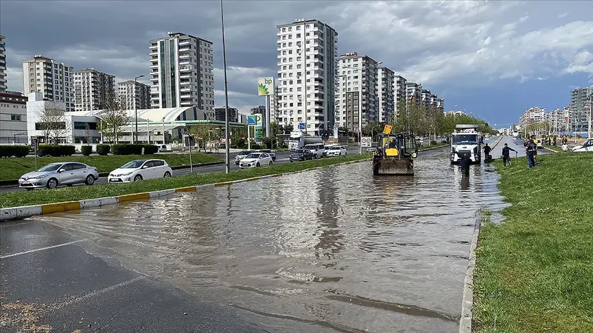 Meteorolojiden kuvvetli yağış ve zirai don uyarısı