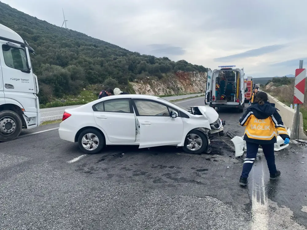 Aydın'da otomobil bariyerlere çarptı, 1 ölü 2 yaralı