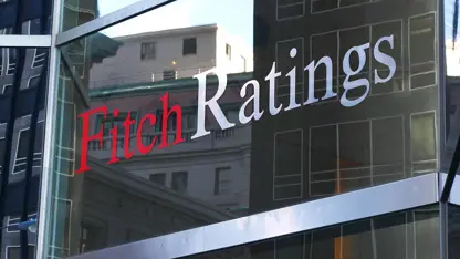 Fitch, İngiltere'nin kredi notu görünümünü 