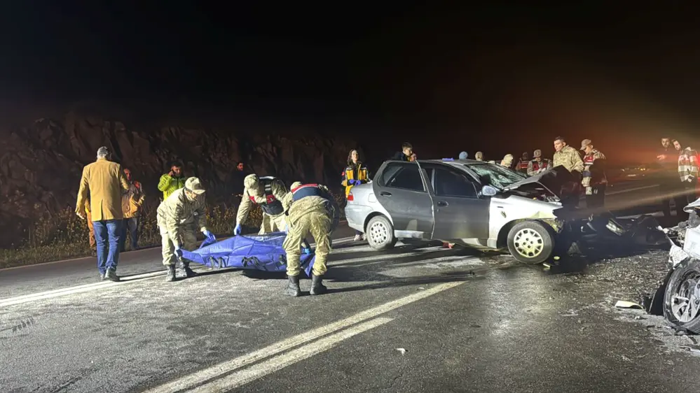 Gaziantep-Nurdağı kara yolunda kaza: 2 ölü