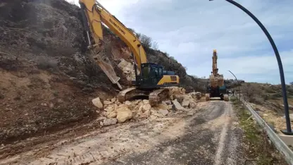 Ziyaret yoluna toprak kaydı