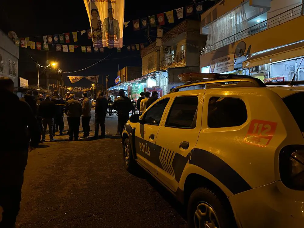 Diyarbakır'da dernekte silahlı kavga: 2 yaralı