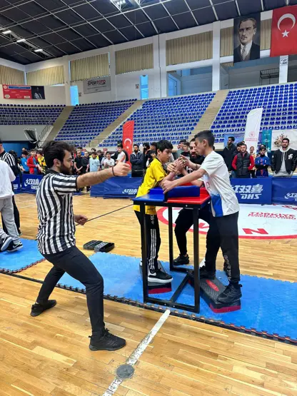 Diyarbakırlı sporcuların katıldığı bilek güreşi müsabakaları sona erdi