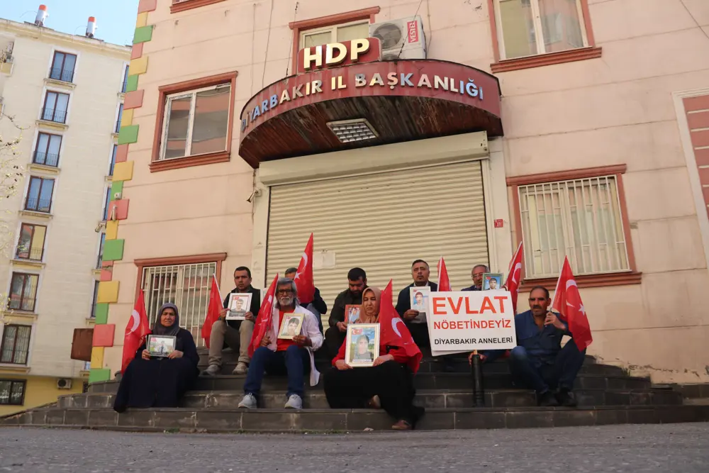 Diyarbakır Annelerinden sonra Muş Anneleri de pes etmiyor