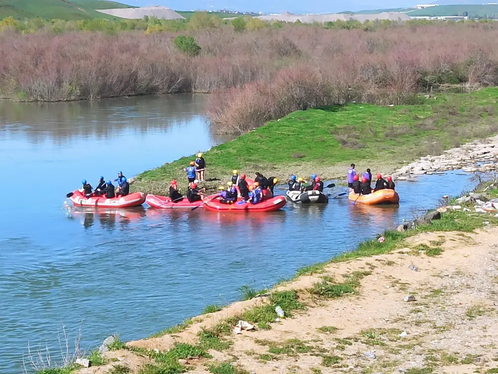 Diyarbakır ve Yozgatlı sporcular kamp için Bingöl'ü seçti 