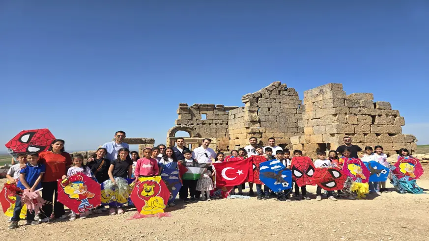 Gazzedeki Çocuklara Çınar ‘dan Selam Var