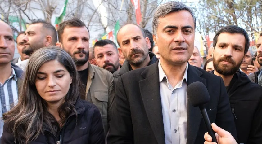 Abdullah Zeydan, Van seçim kurulunun kararının iptali için resmi başvurusunu yaptı