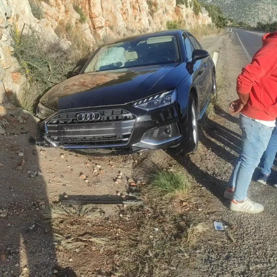 Yeni Belediye Başkanı mazbatayı aldıktan sonra kaza yaptı