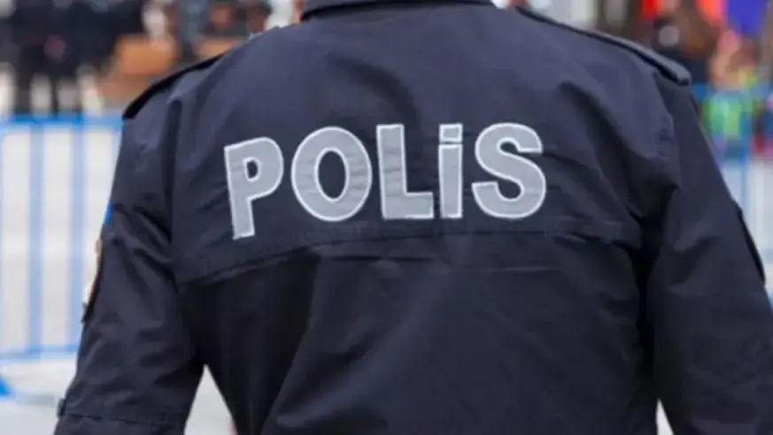 Polis memuru, komşusunu öldürdü