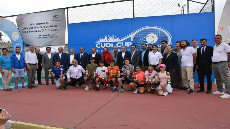 Şırnak'ta 3. Uluslararası Cudi Cup Tenis Turnuvası tamamlandı