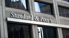 S&P, Fransa'nın kredi notunu düşürdü