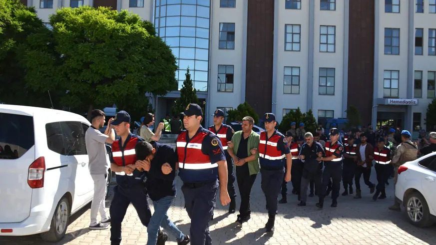 Şanlıurfa'da 17 yıl 9 ay kesinleşmiş hapis cezası olan hükümlü yakalandı