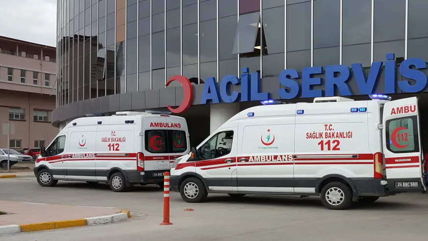  Erzincan’da trafik kazası: 9 yaralı