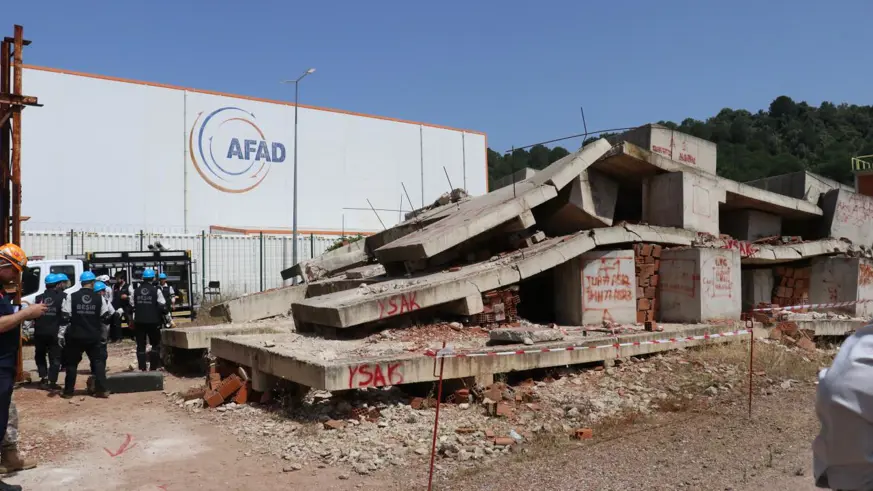 6,7 büyüklüğünde deprem senaryosuyla 5 ilde tatbikat yapıldı