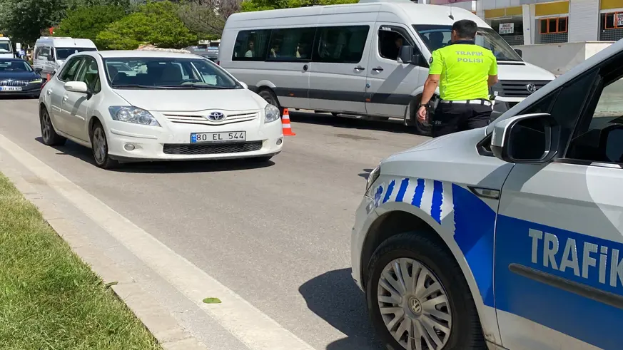 Elazığ’da otomobilin çarptığı yaya yaralandı