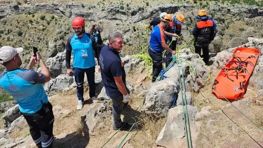 Çermik’te yapılan uçak kazası tatbikatı gerçeği aratmadı