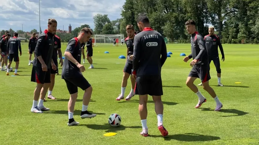 A Milli Futbol Takımı, Polonya maçı hazırlıklarını tamamladı