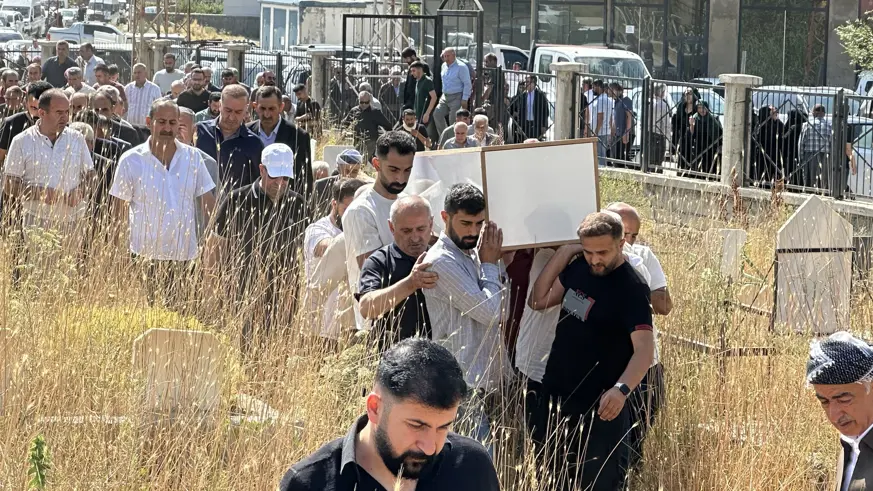 Silahlı saldırıya uğrayan Yüksekova TSO Başkanı Timur Sevi gözyaşları arasında toprağa verildi