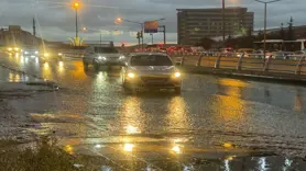 Erzurum'da şiddetli sağanak taşkına neden oldu