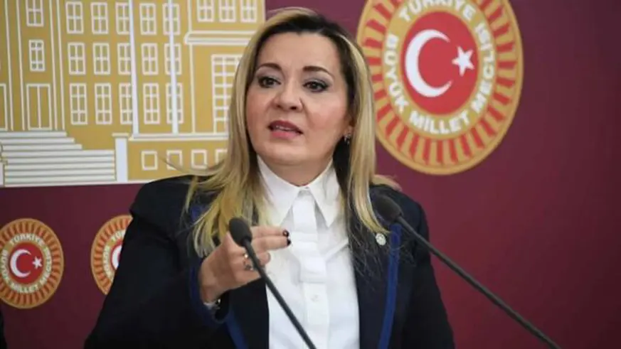 Aylin Cesur, İYİ Parti'den istifa etti