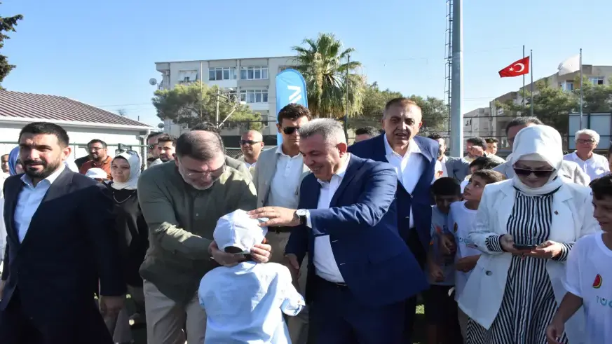 İzmir'de TÜGVA'nın yaz okulu kapanış programı düzenlendi