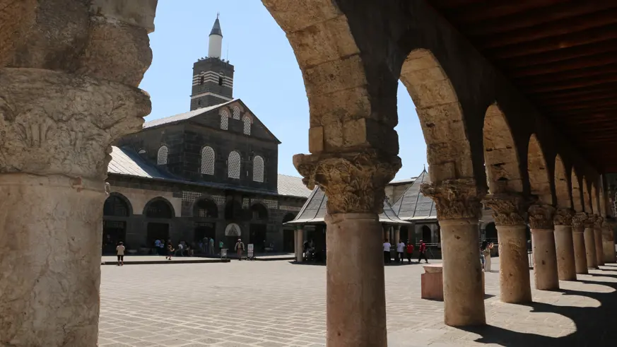 Diyarbakır'da tarihi mekanlarda “Eyyam-ı Bahur” sakinliği