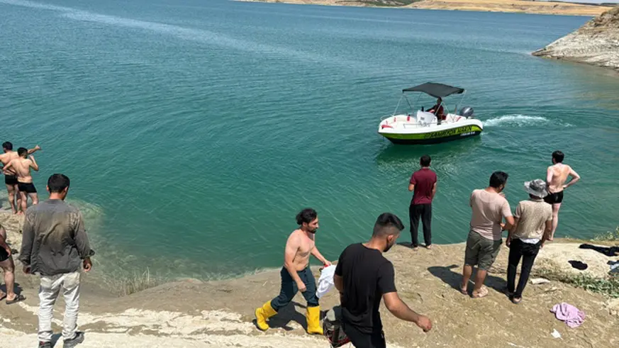 İki kardeş, girdikleri baraj gölünde can verdi