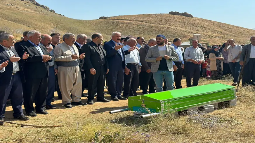 Hakkari Yüksekova'da boğulan vatandaş son yolculuğuna uğurlandı