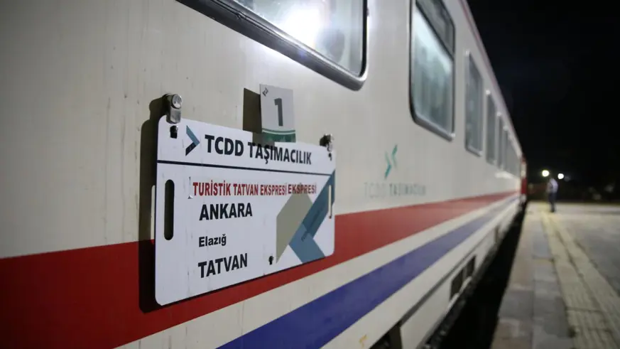 Turistik Tatvan Treni ikinci seferine çıkıyor