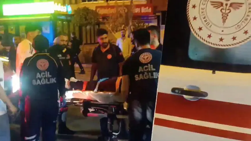 Diyarbakır Kayapınar ve Ergani'de otomobiller takla attı: 2 yaralı