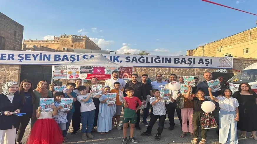 Midyat'ta festivalde sağlık standında vatandaşlar bilgilendirildi yoğun ilgi