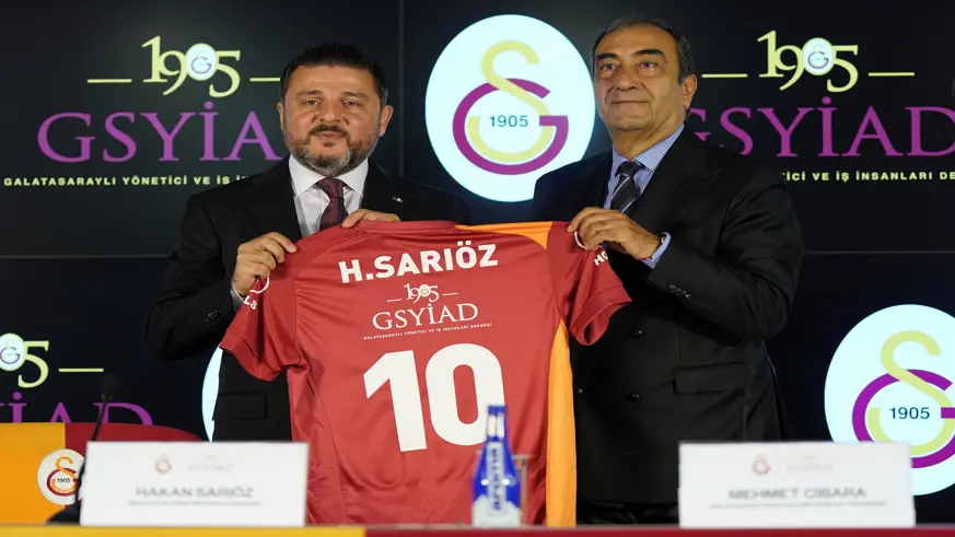 Galatasaray Erkek Voleybol Takımı'nın sırt sponsoru GSYİAD oldu