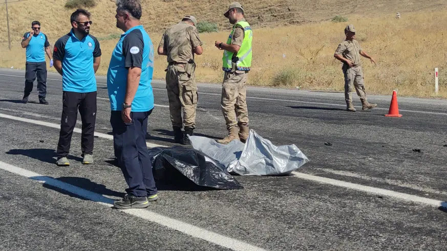 Van'da feci kaza: 2 ölü, 4 yaralı