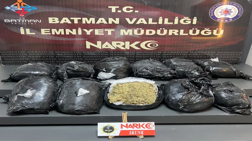 Batman'da otomobilde uyuşturucu ele geçirildi