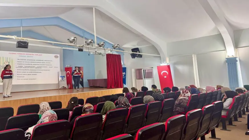 Jandarma, kadınlara bilgilendirmede bulundu