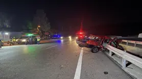Bariyere çarpan otomobildeki 2 kişi öldü