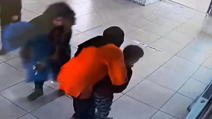 Öğretmen öğrenciyi Heimlich manevrasıyla kurtardı
