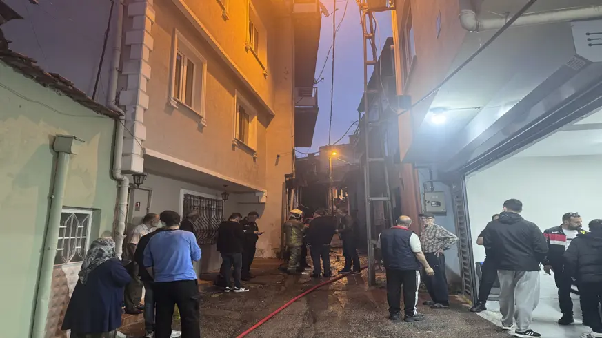 Yangın çıkan evde 1 kadın ölü bulundu