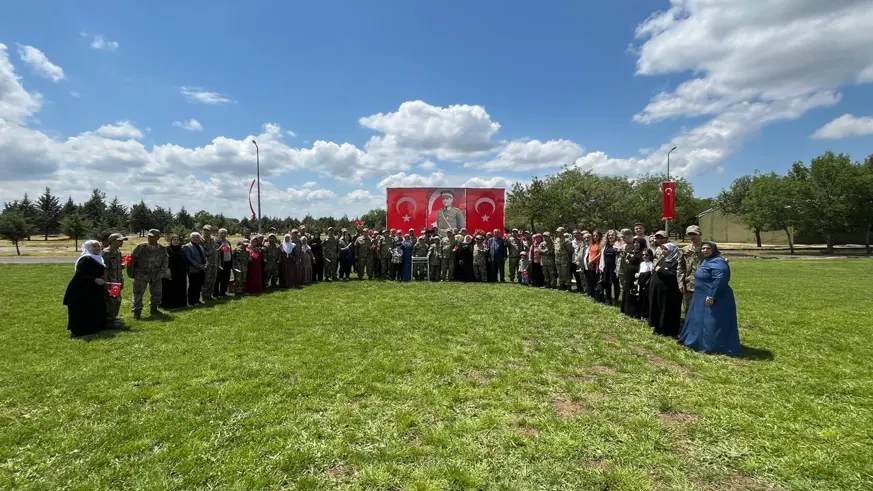 30 engelli öğrenci bir günlük askerlik sevinci yaşadı